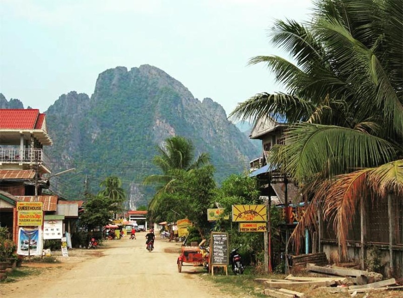 Wanderlust bee backpacking Thailand and Asia - vang Vieng