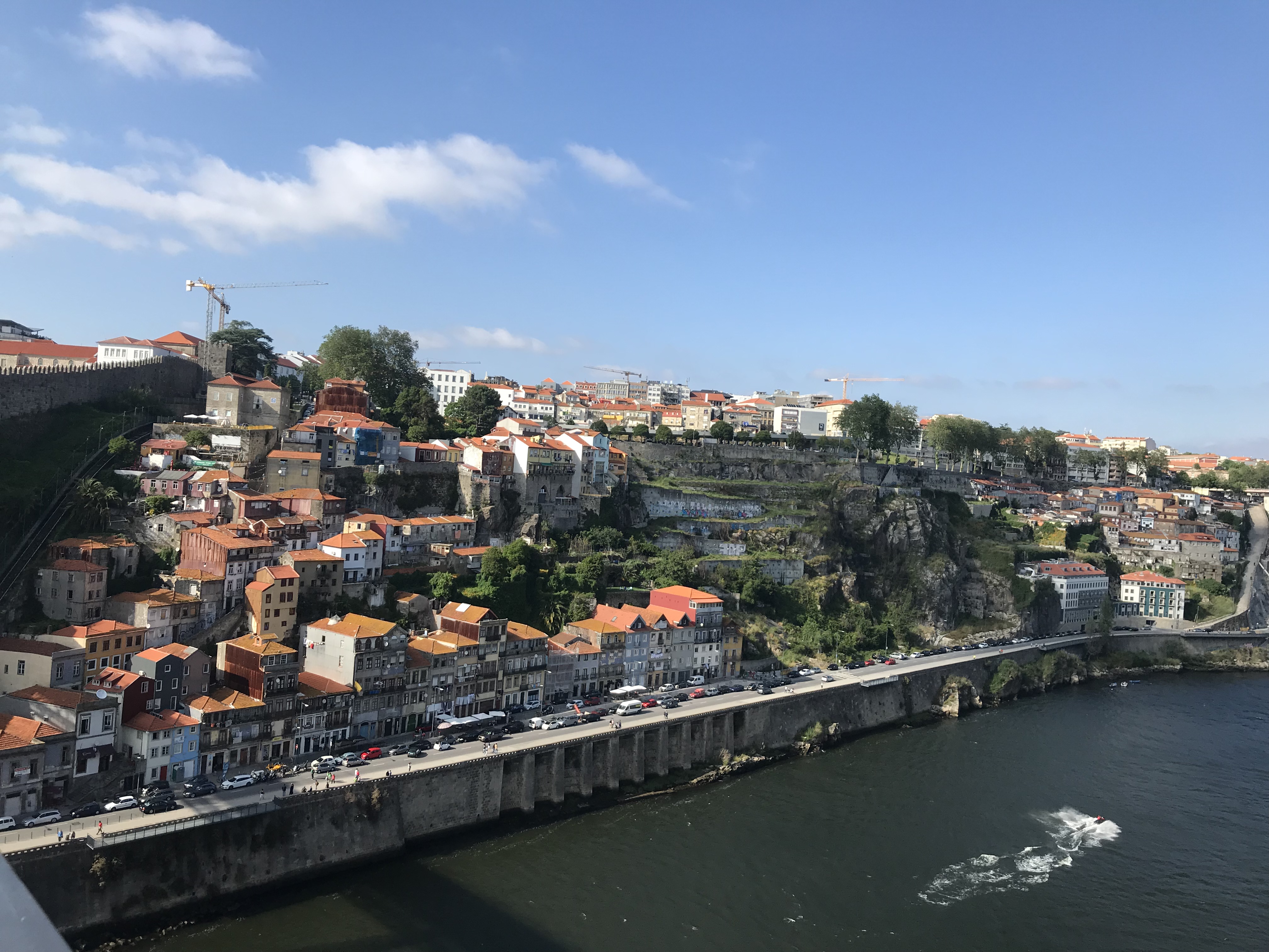 WanderlustBee - Porto, Portugal