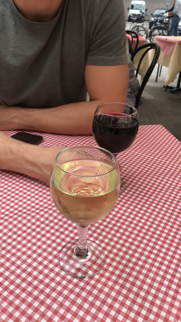 wanderlustbee wine in lucca