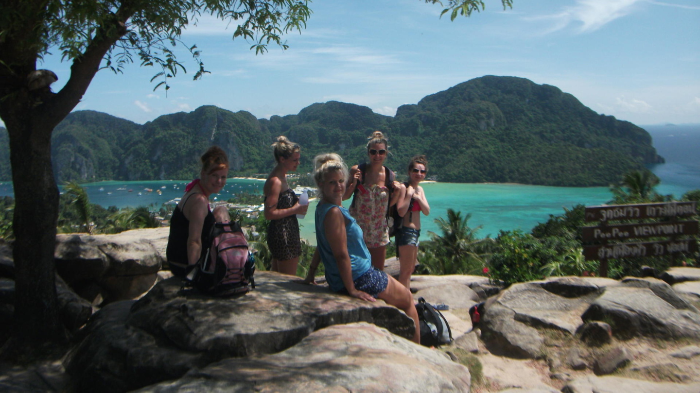 Wanderlustbee backpacking Thailand stop three Koh phi phi