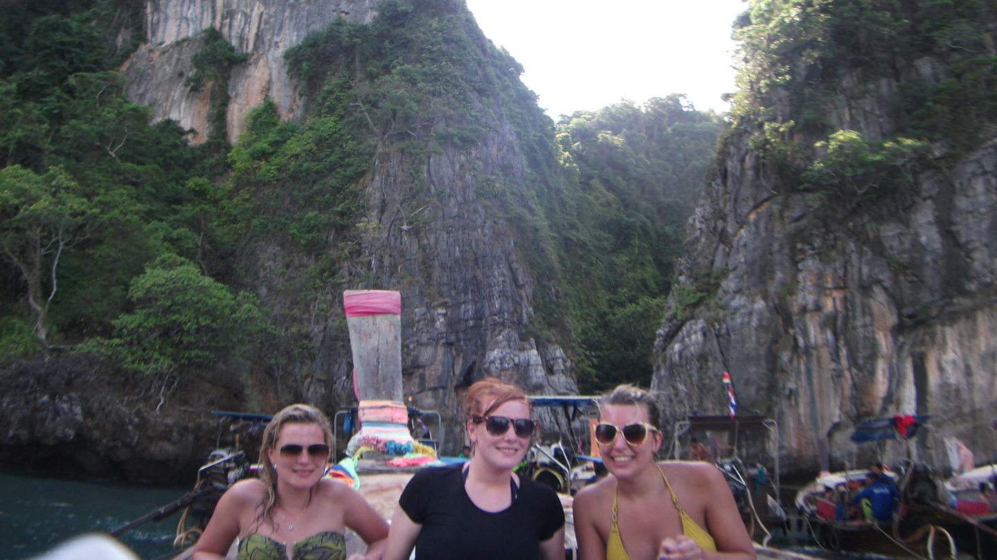 Wanderlustbee backpacking Thailand stop three Koh phi phi