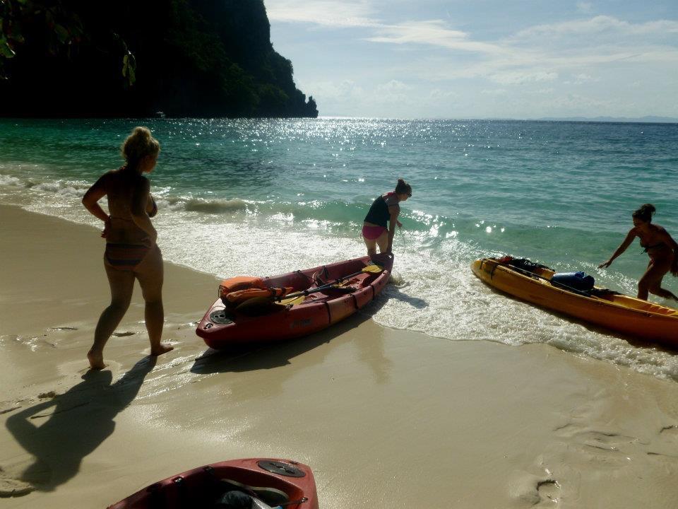 Wanderlustbee backpacking Thailand stop three Koh phi phi