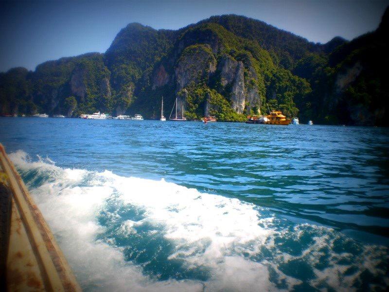 Wanderlustbee backpacking Thailand stop three Koh phi phi