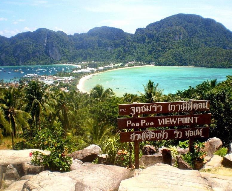 Wanderlustbee backpacking Thailand stop three Koh phi phi