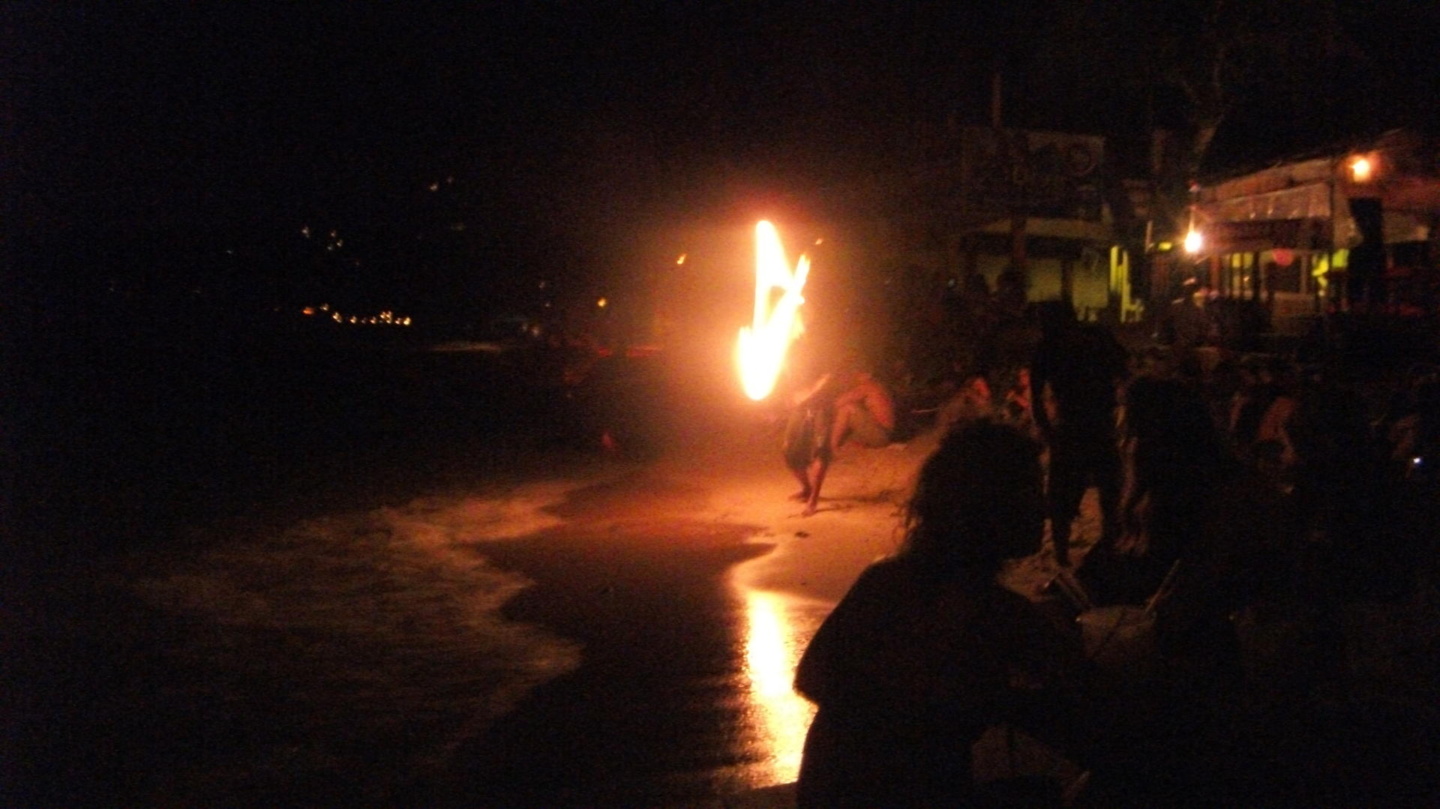 wanderlust bee backpacking asia thailand koh tao