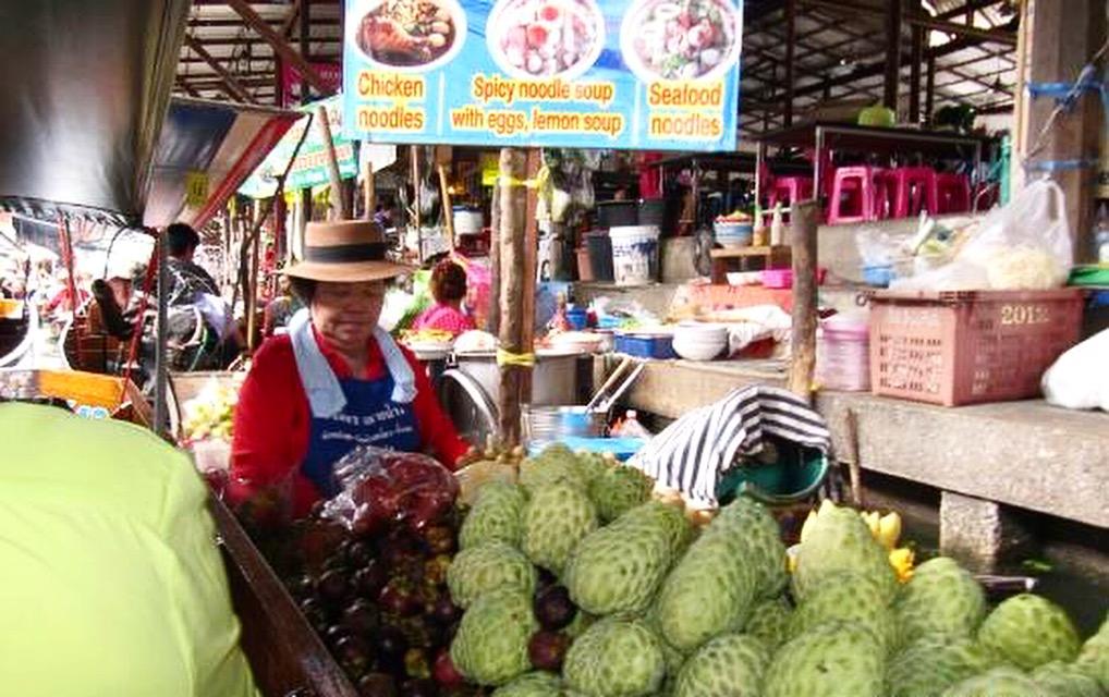 on route from Thailand to Laos backpacking tour wanderlustbee - bangkok vientiene