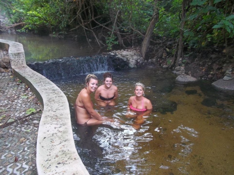 wanderlustbee pai hot springs