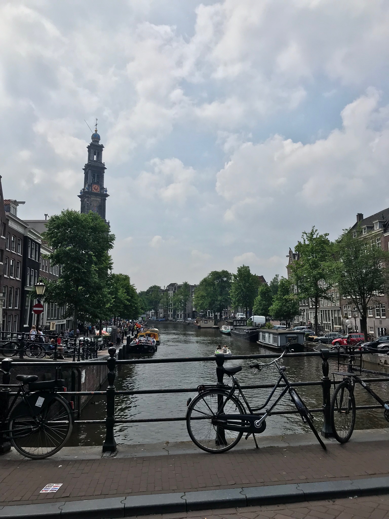 Wanderlust bee - Amsterdam