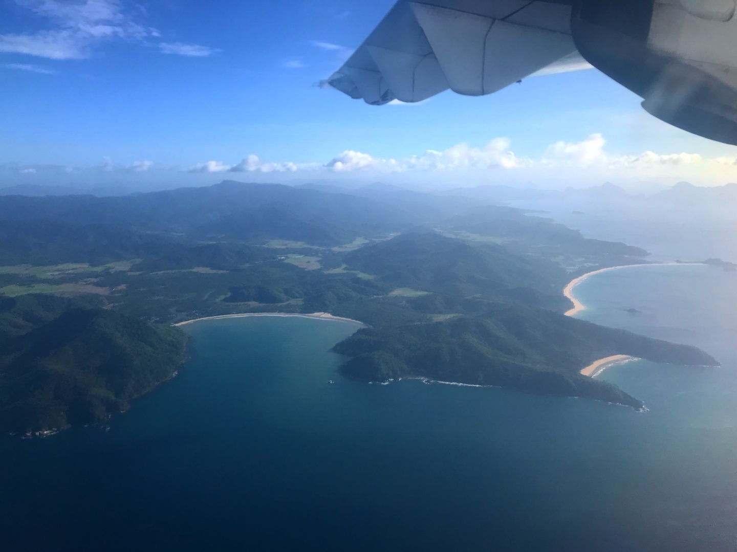 WanderlustBee - El Nido, Palawan, Philippines