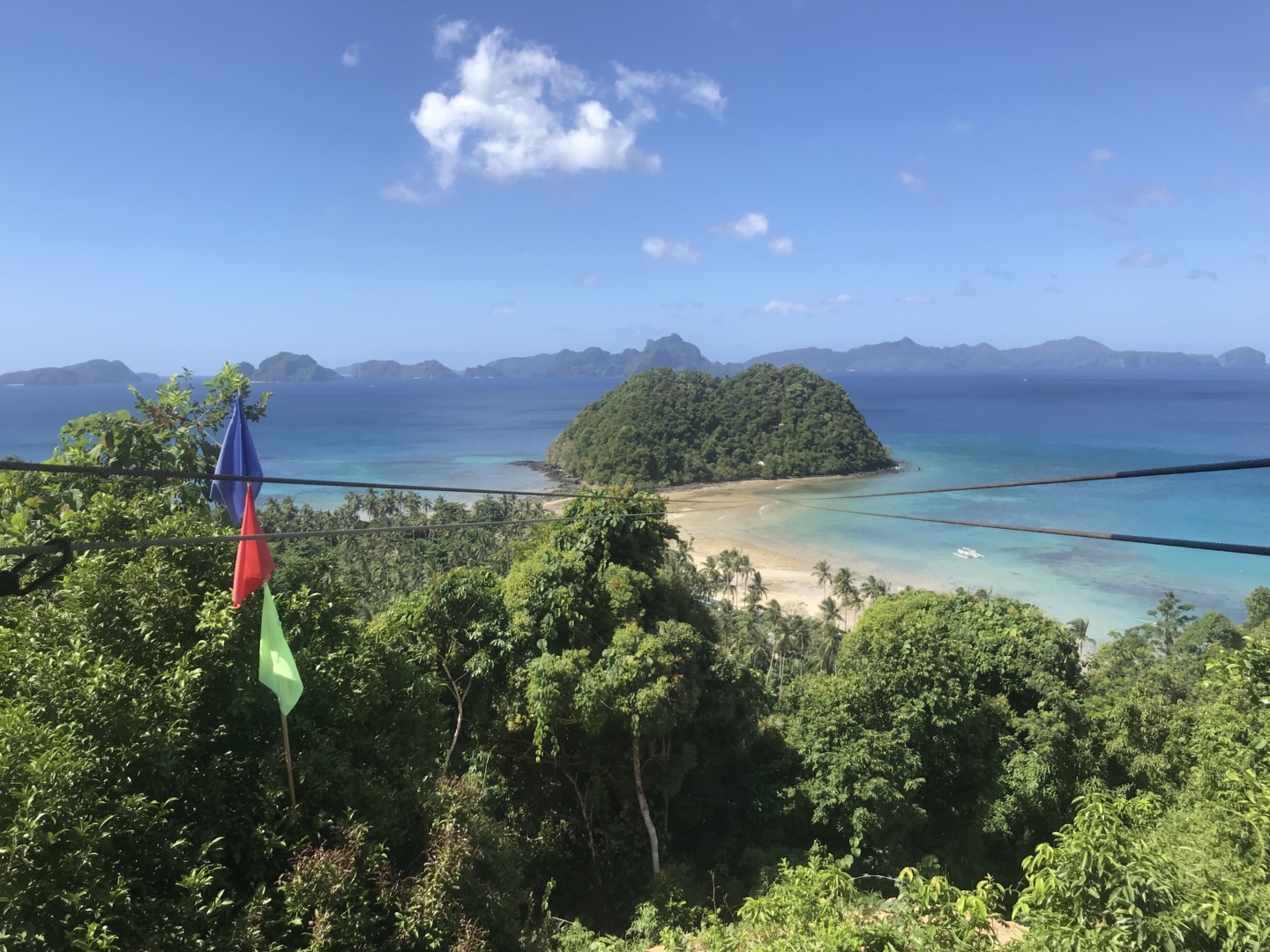 WanderlustBee - El Nido, Palawan, Philippines