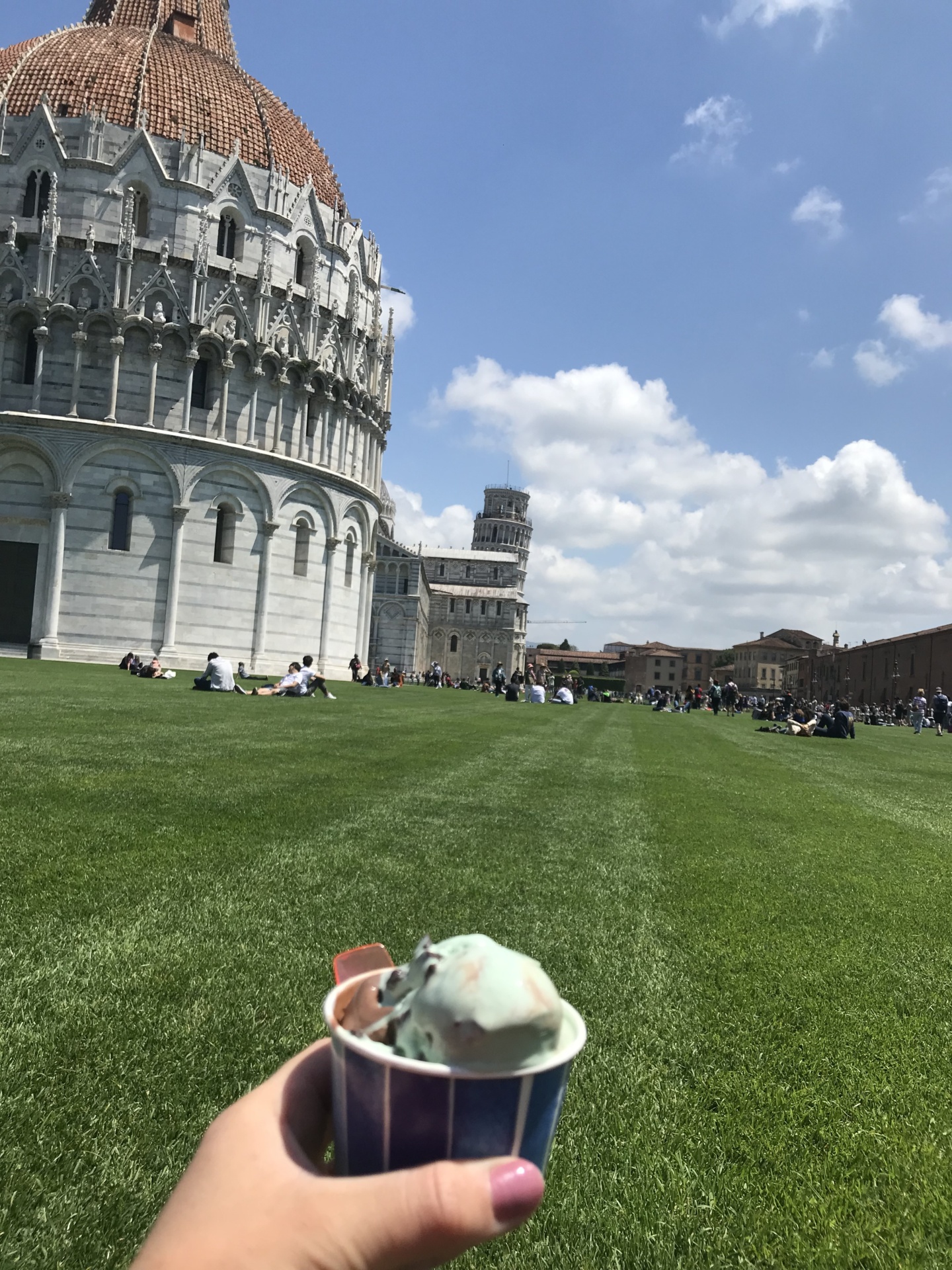 Wanderlustbee, Pisa, Italy