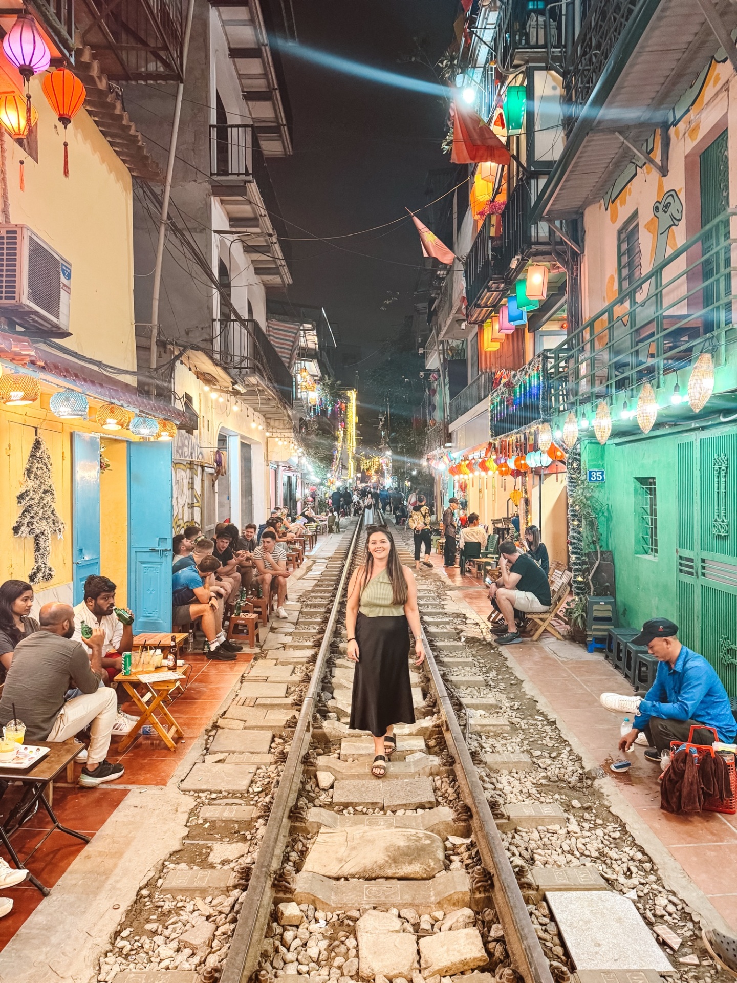 Wanderlust bee - Hanoi, vietnam.  Train street.